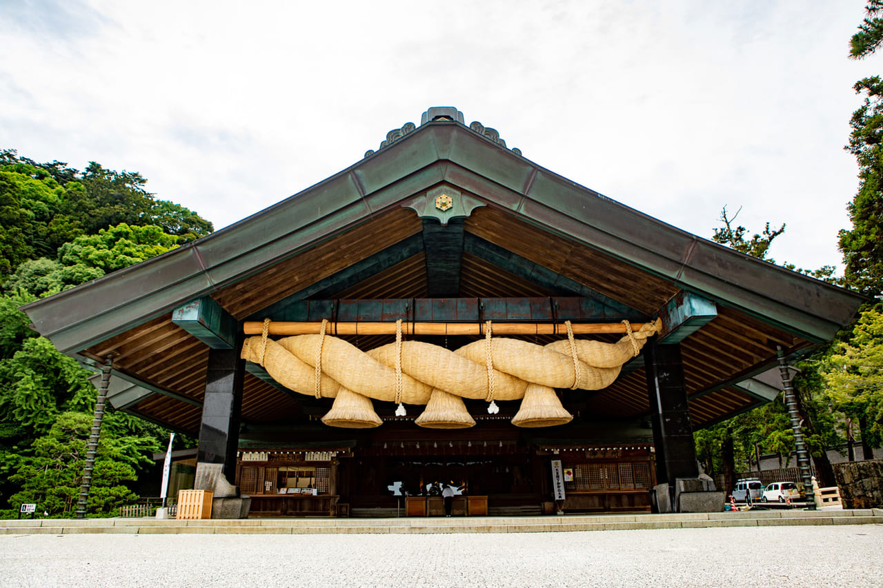 日本で最も古い神社建築の形式の国宝「出雲大社」 | Food Diversity.today