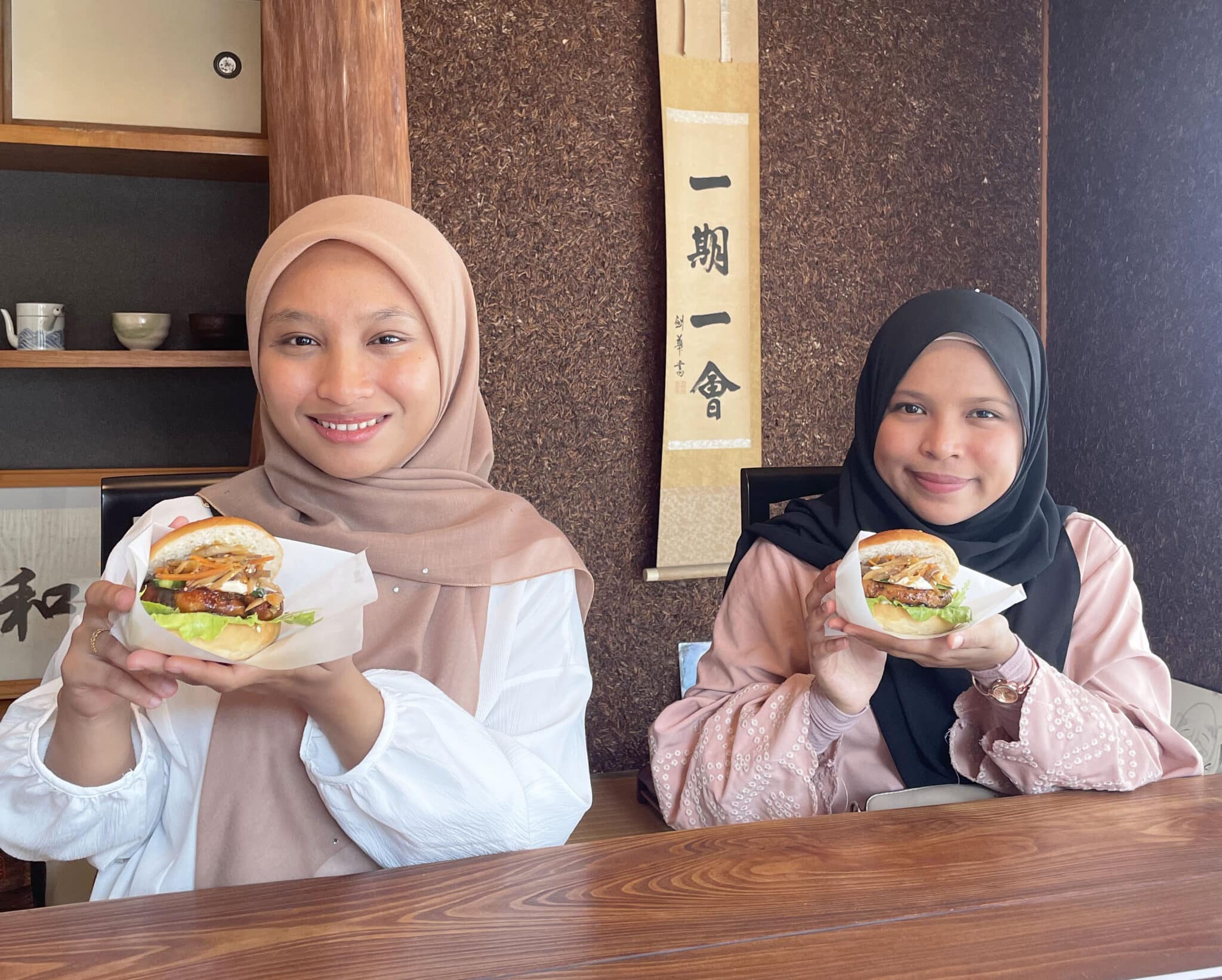 Dayan and Dalilah introduce Muslim friendly tofu burger